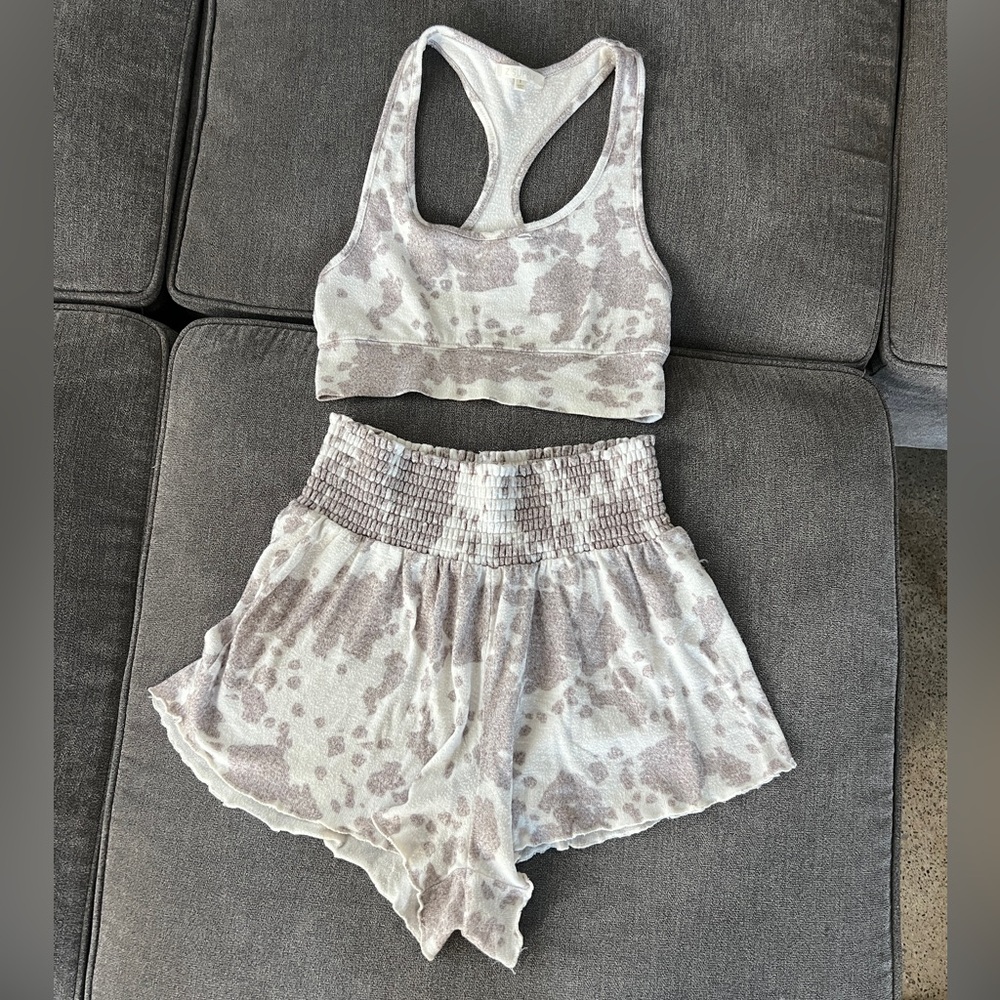 Z Supply Textured Gray and White Top